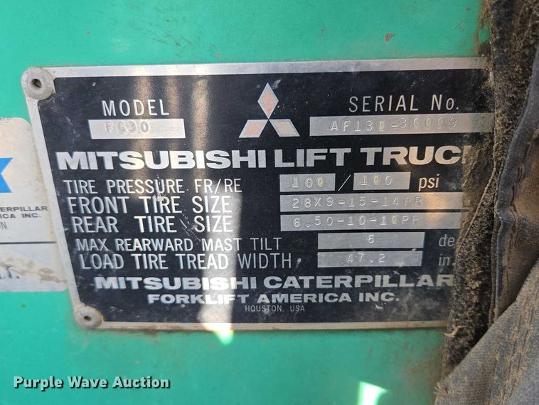 image for item EV5981 Mitsubishi FG30 forklift
