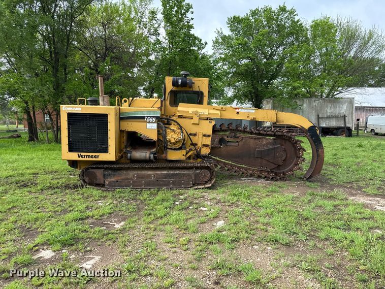 image for item EV7713 2007 Vermeer T555 commander 3 trencher