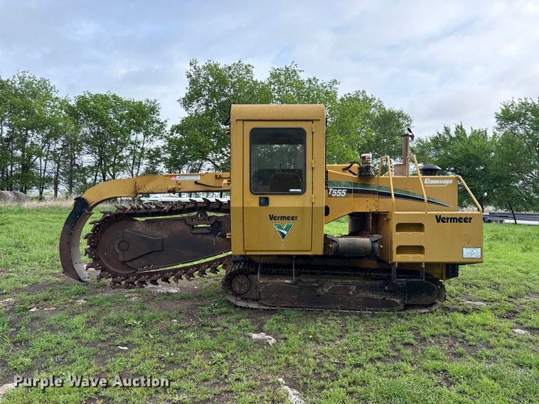 image for item EV7713 2007 Vermeer T555 commander 3 trencher