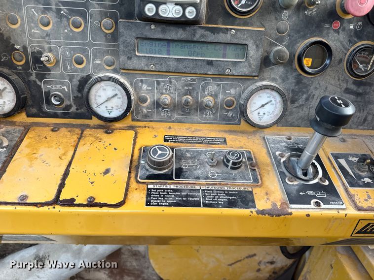 image for item EV7713 2007 Vermeer T555 commander 3 trencher
