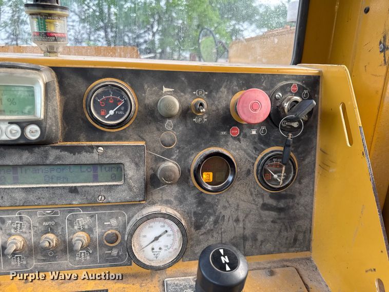image for item EV7713 2007 Vermeer T555 commander 3 trencher