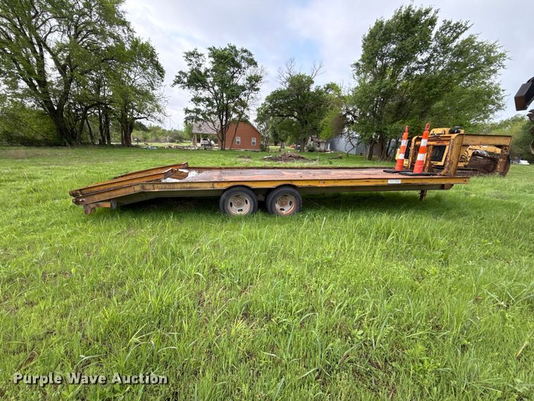 image for item EV7715 1981 Holden HGD2022 equipment trailer