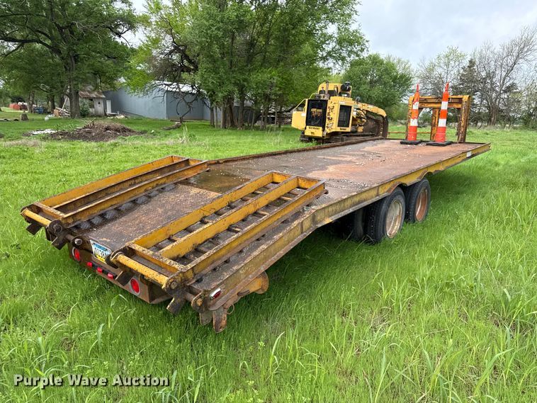 image for item EV7715 1981 Holden HGD2022 equipment trailer