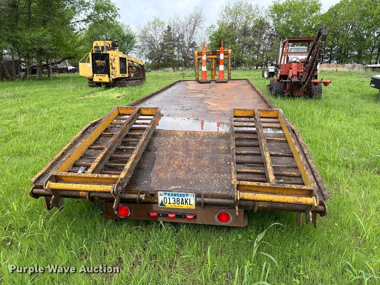 image for item EV7715 1981 Holden HGD2022 equipment trailer