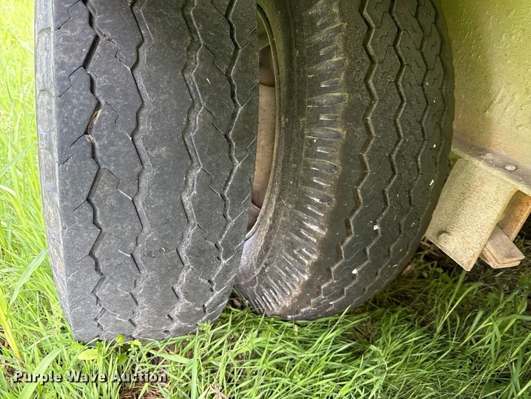 image for item EV7715 1981 Holden HGD2022 equipment trailer