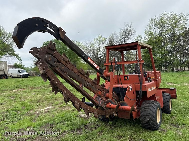 image for item EV7716 1996 Ditch Witch 5110 trencher