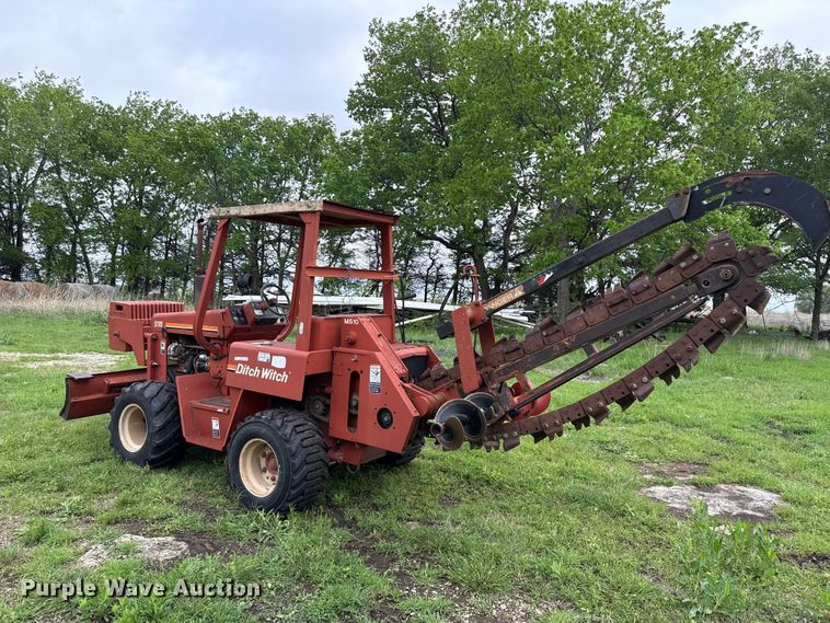 image for item EV7716 1996 Ditch Witch 5110 trencher