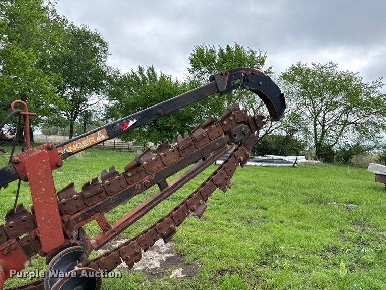 image for item EV7716 1996 Ditch Witch 5110 trencher