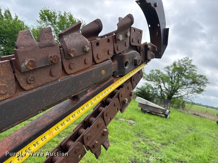 image for item EV7716 1996 Ditch Witch 5110 trencher