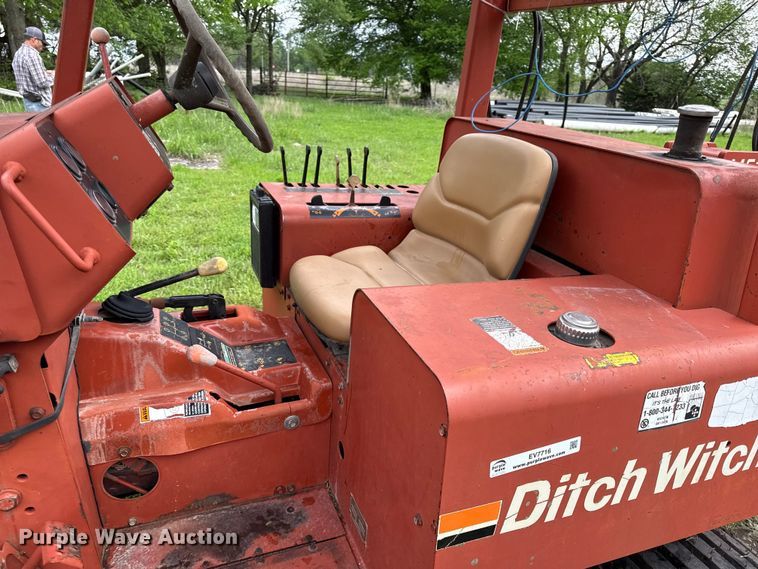 image for item EV7716 1996 Ditch Witch 5110 trencher