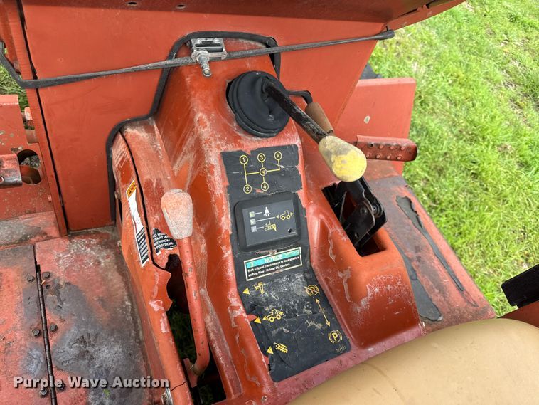 image for item EV7716 1996 Ditch Witch 5110 trencher