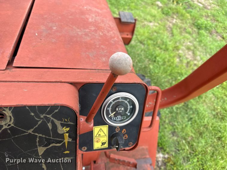 image for item EV7716 1996 Ditch Witch 5110 trencher