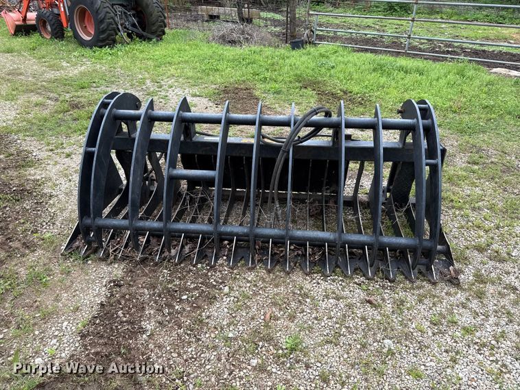 image for item EV7717 Grizzly Built skid steer grapple bucket