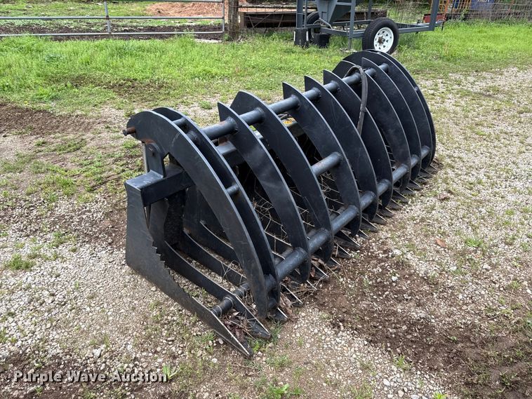 image for item EV7717 Grizzly Built skid steer grapple bucket