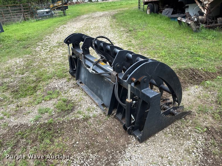 image for item EV7717 Grizzly Built skid steer grapple bucket