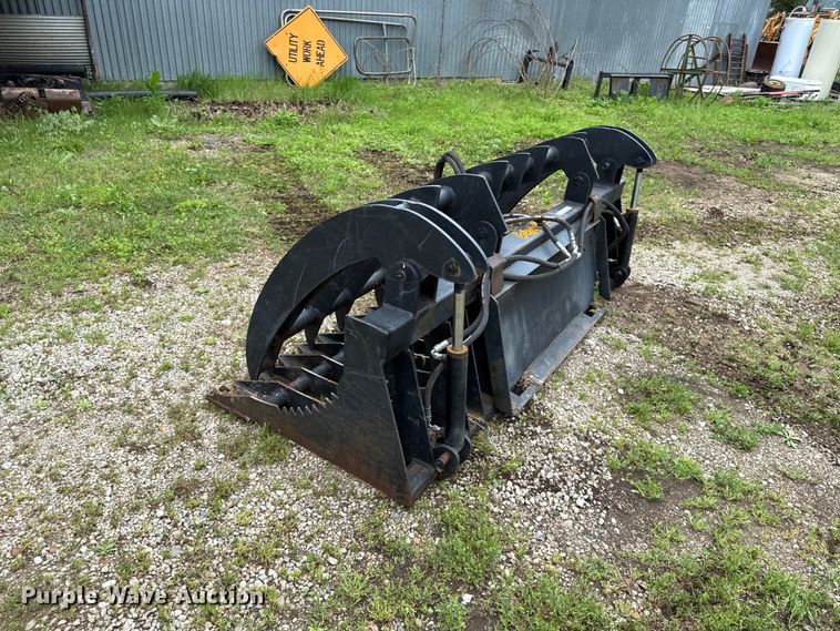 image for item EV7717 Grizzly Built skid steer grapple bucket