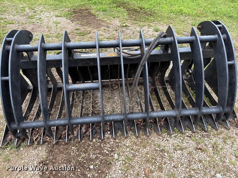 image for item EV7717 Grizzly Built skid steer grapple bucket