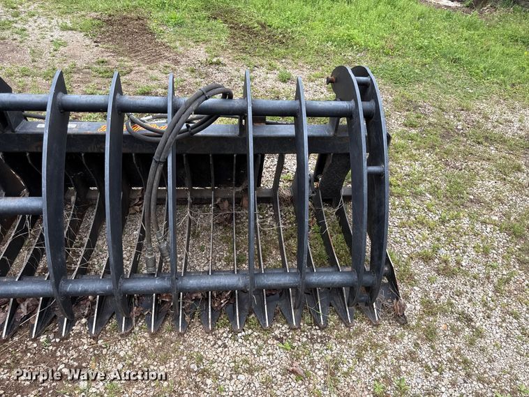 image for item EV7717 Grizzly Built skid steer grapple bucket