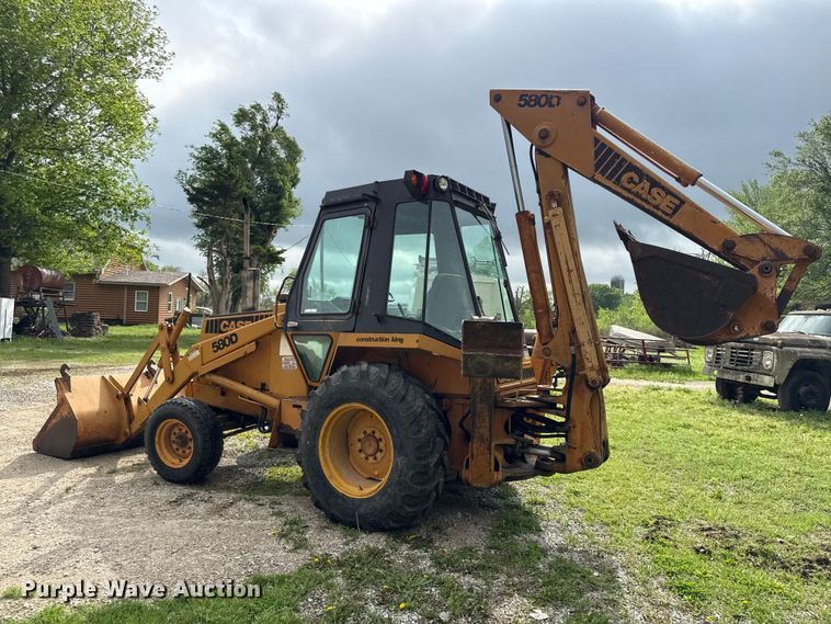 image for item EV7718 Case 580D backhoe