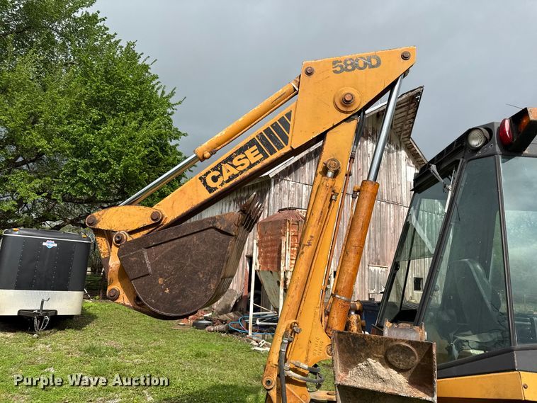image for item EV7718 Case 580D backhoe