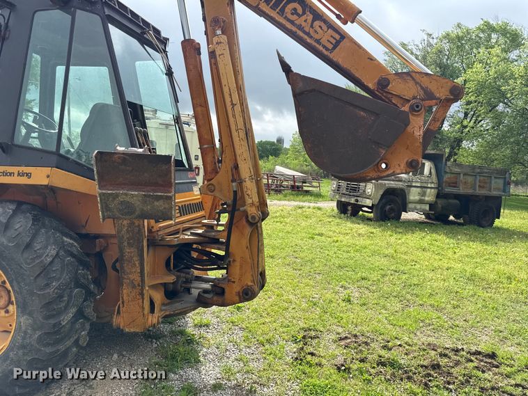 image for item EV7718 Case 580D backhoe
