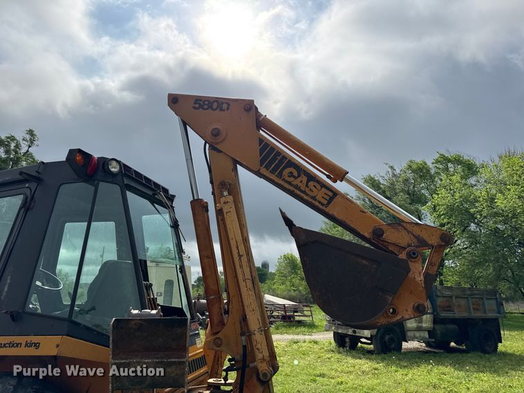 image for item EV7718 Case 580D backhoe