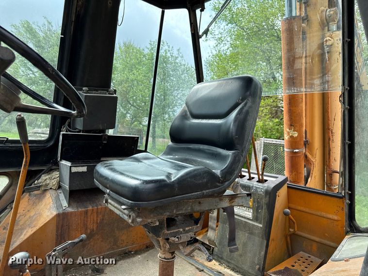 image for item EV7718 Case 580D backhoe
