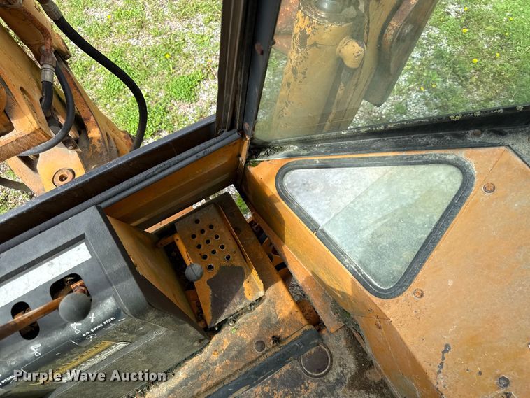 image for item EV7718 Case 580D backhoe