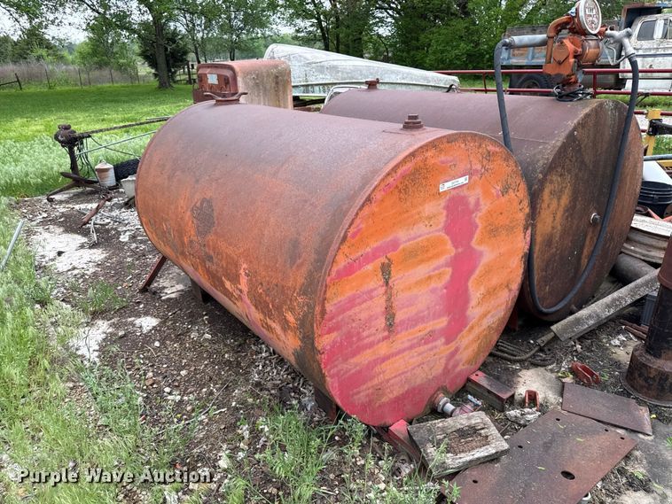 image for item EV7721 (3) fuel tanks
