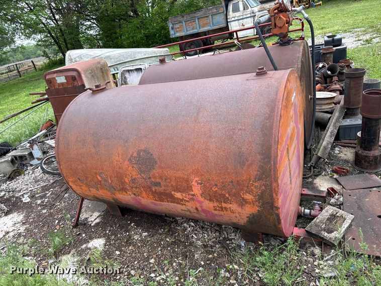 image for item EV7721 (3) fuel tanks