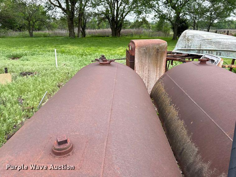 image for item EV7721 (3) fuel tanks