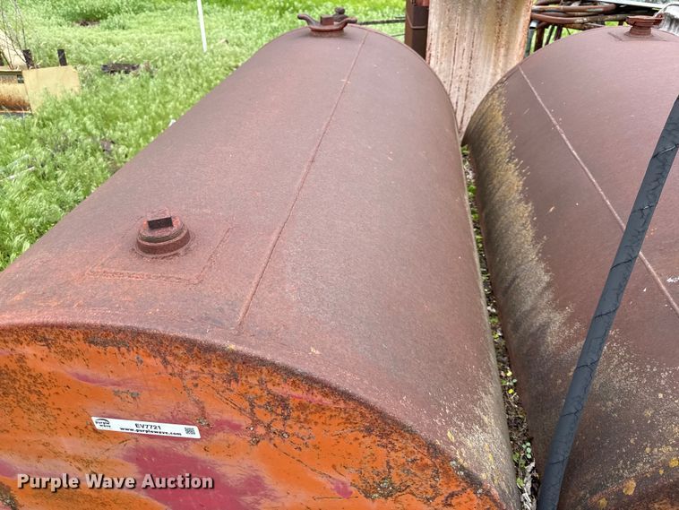 image for item EV7721 (3) fuel tanks