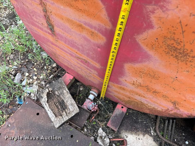 image for item EV7721 (3) fuel tanks