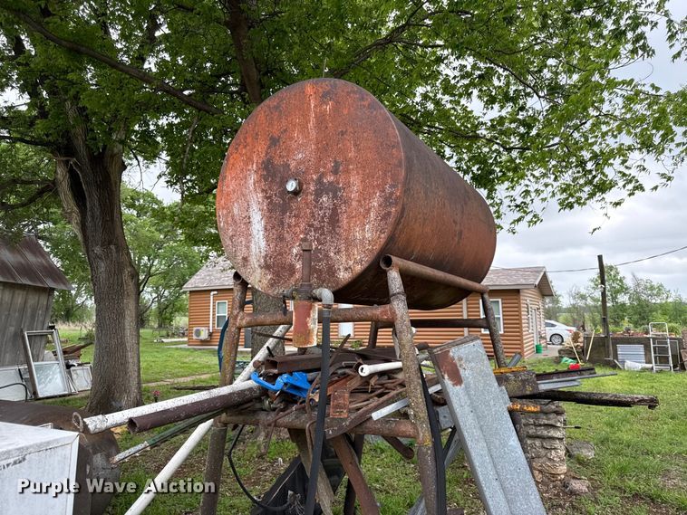 image for item EV7721 (3) fuel tanks