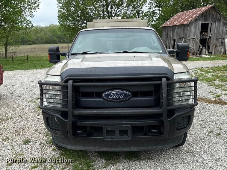 image for item EV7722 2012 Ford F250 Crew Cab utility bed pickup truck