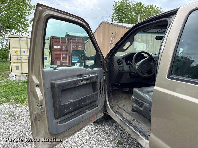 image for item EV7722 2012 Ford F250 Crew Cab utility bed pickup truck