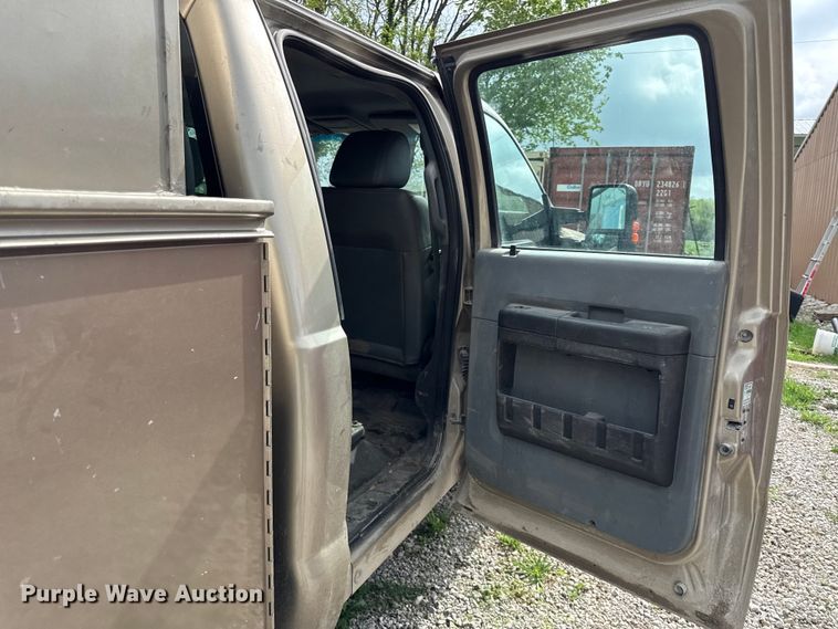 image for item EV7722 2012 Ford F250 Crew Cab utility bed pickup truck