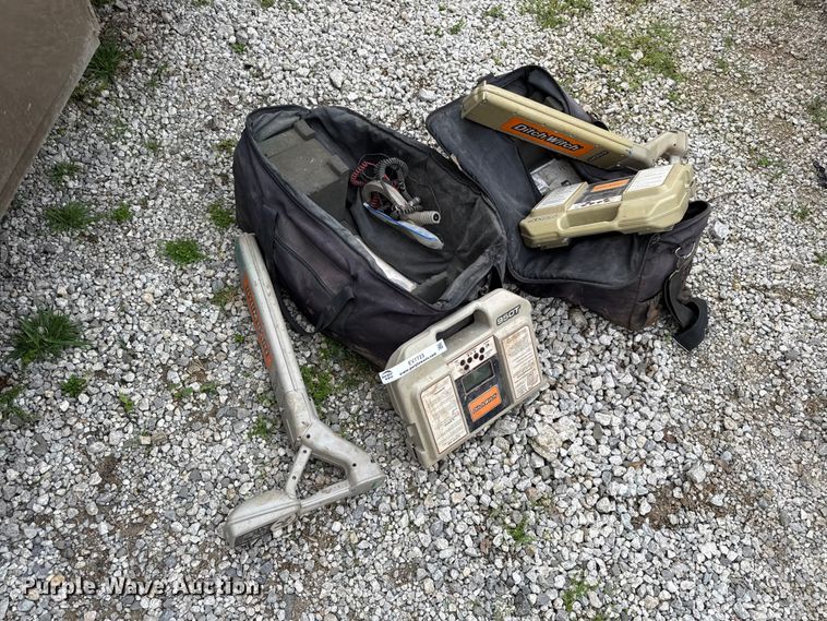 image for item EV7723 (2) ditch witch locators