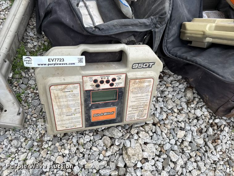 image for item EV7723 (2) ditch witch locators
