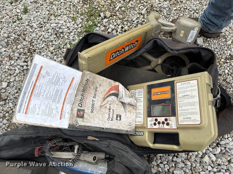 image for item EV7723 (2) ditch witch locators