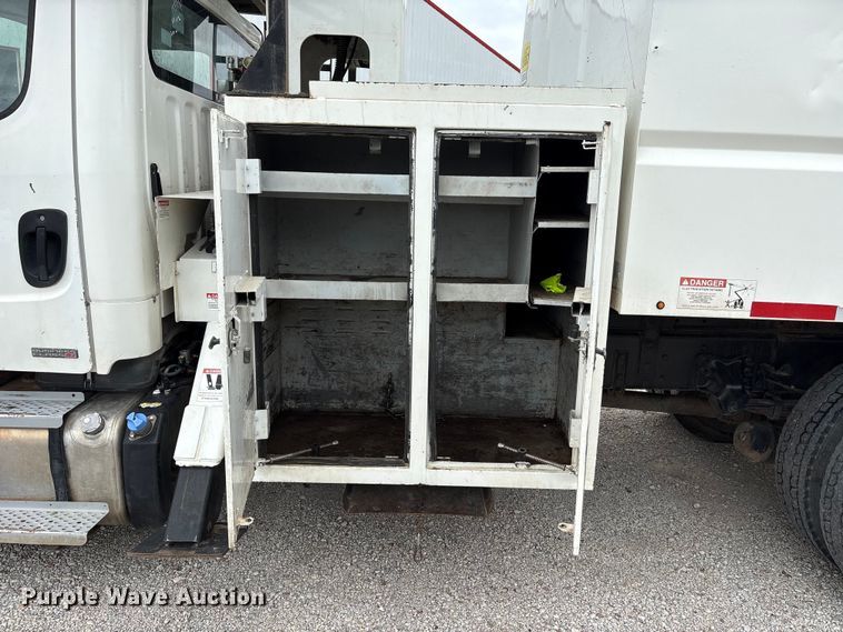 image for item EW1539 2012 Freightliner  Business Class M2 forestry bucket truck