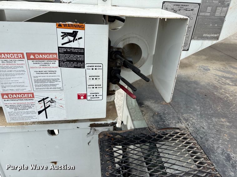 image for item EW1539 2012 Freightliner  Business Class M2 forestry bucket truck