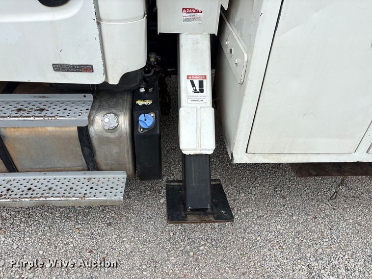 image for item EW1539 2012 Freightliner  Business Class M2 forestry bucket truck