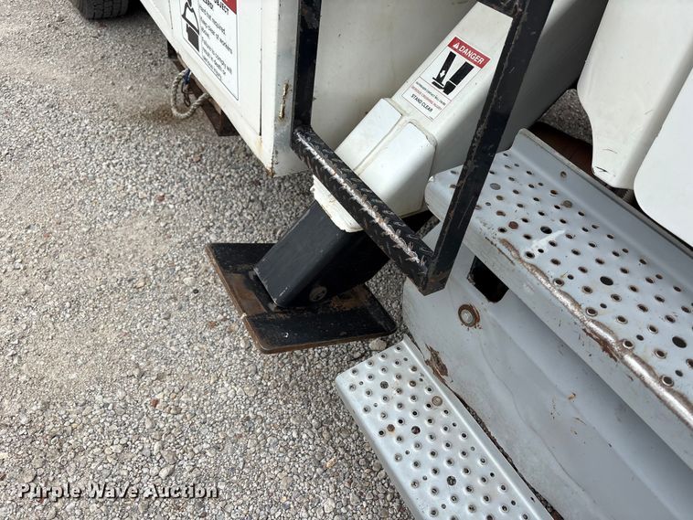 image for item EW1539 2012 Freightliner  Business Class M2 forestry bucket truck