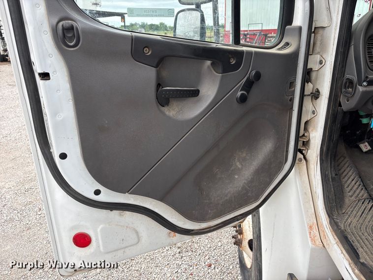 image for item EW1539 2012 Freightliner  Business Class M2 forestry bucket truck