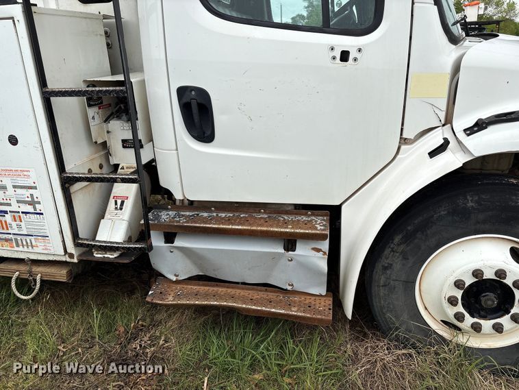 image for item EW1542 2013 Freightliner Business Class M2 forestry bucket truck