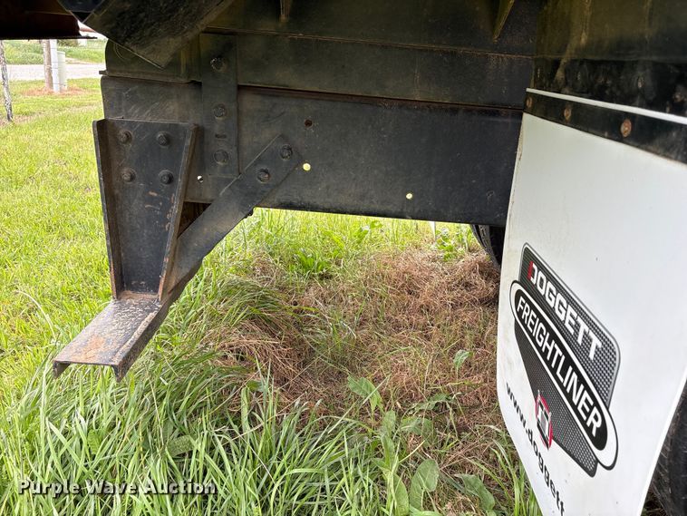 image for item EW1542 2013 Freightliner Business Class M2 forestry bucket truck