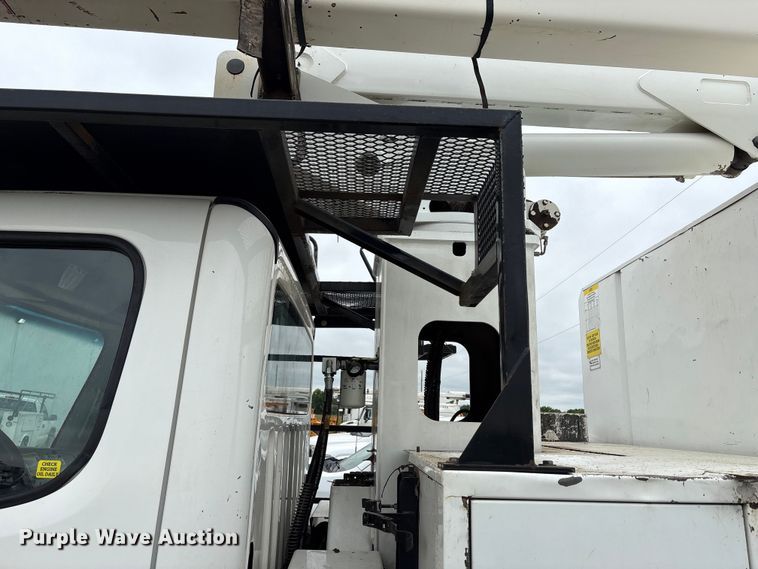 image for item EW1542 2013 Freightliner Business Class M2 forestry bucket truck