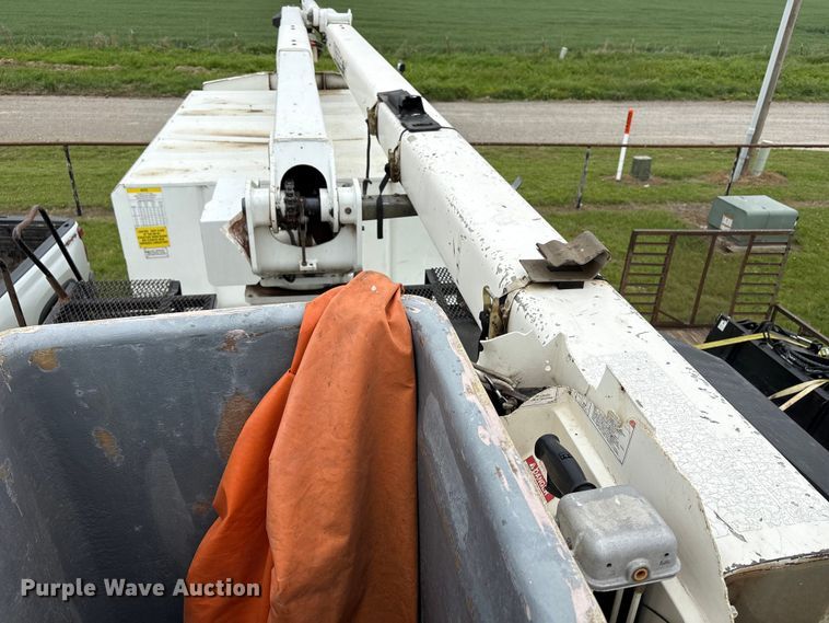 image for item EW1542 2013 Freightliner Business Class M2 forestry bucket truck