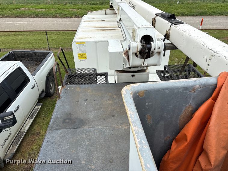 image for item EW1542 2013 Freightliner Business Class M2 forestry bucket truck